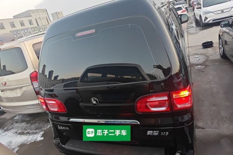 Used FORTHING Lingzhi 2023 M5L 1.6L Base Model 7 Seats Rear