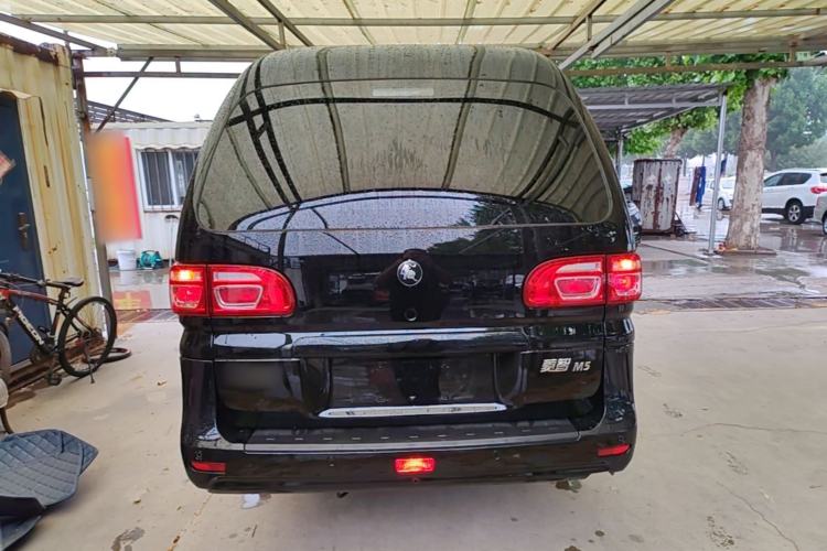 Used FORTHING Lingzhi 2023 M5L 1.6L Base Model 5 Seats Rear