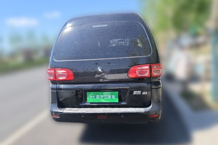 Used FORTHING Lingzhi 2023 M5L 1.6L Base Model 5 Seats Rear
