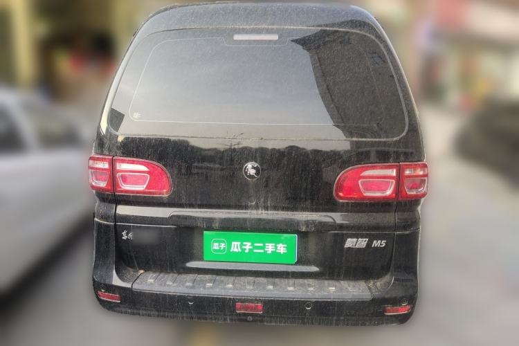 Used FORTHING Lingzhi 2023 M5L 1.6L Base Model 5 Seats Rear