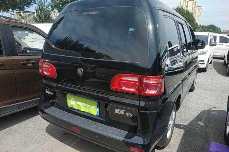 Used FORTHING Lingzhi 2023 M5 1.6L Practical Model 5 Seats Rear Right 45 Deg