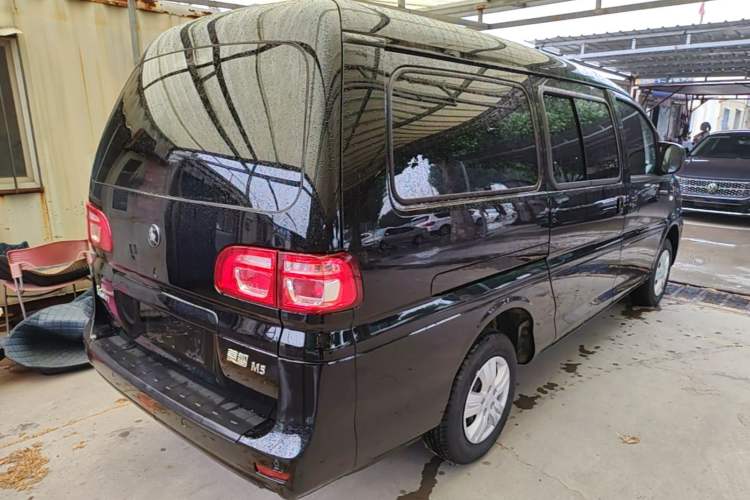 Used FORTHING Lingzhi 2023 M5L 1.6L Base Model 5 Seats Rear Right 45 Deg