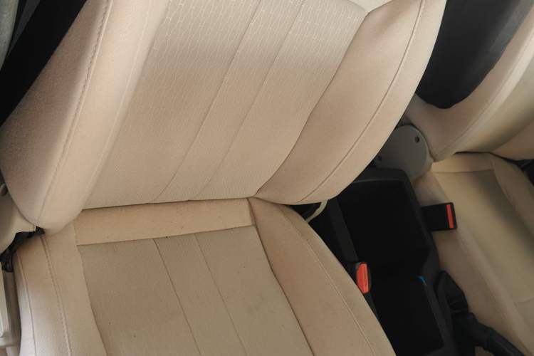 Used FORTHING Lingzhi 2023 M5L 1.6L Base Model 7 Seats Right Front Seat