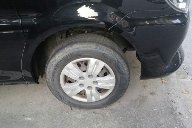 Used FORTHING Lingzhi 2023 M5L 1.6L Comfort 9-Seater Right Front Wheel Hub