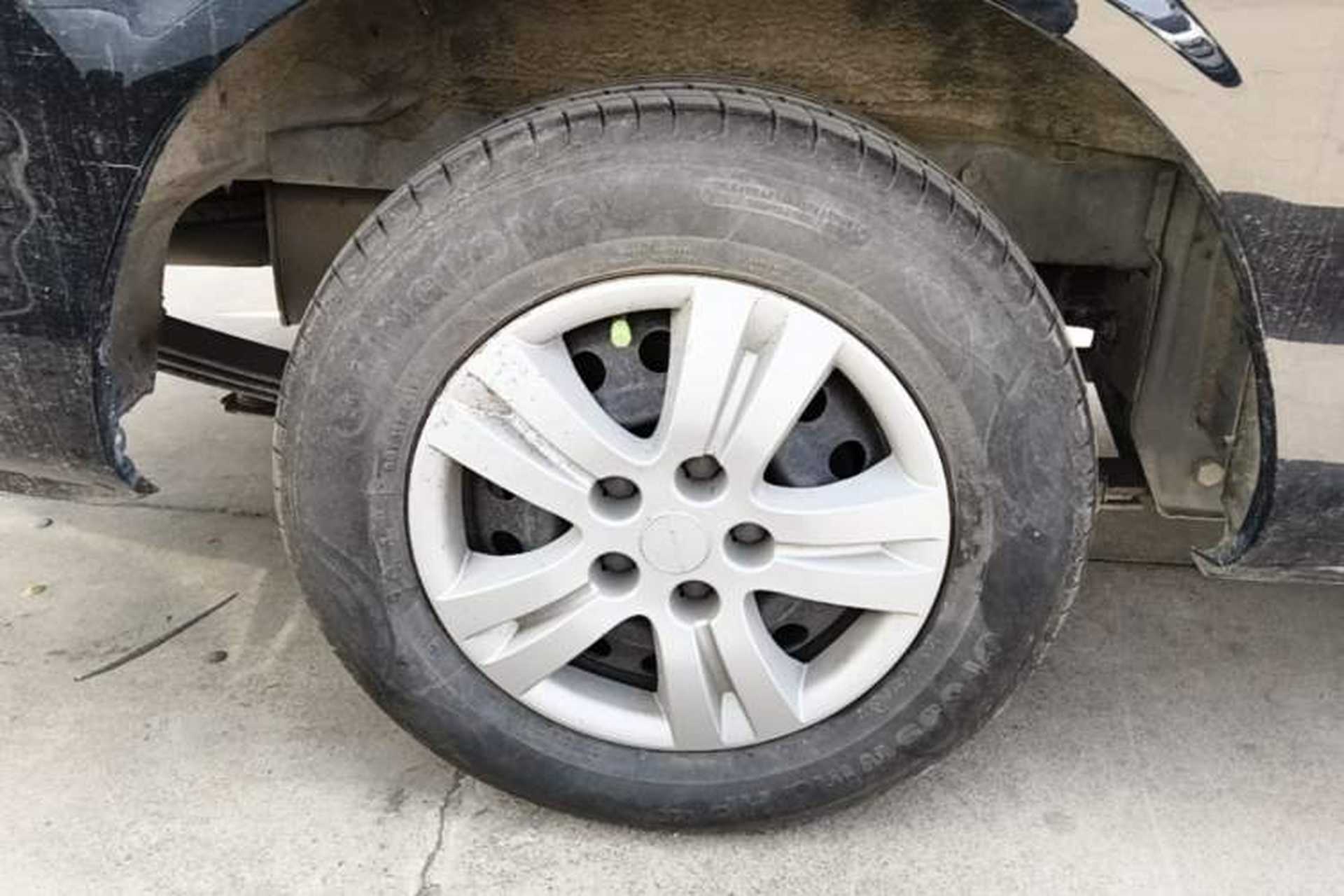 Used FORTHING Lingzhi 2023 M5L 1.6L Base Model 7 Seats Right Rear Wheel Hub