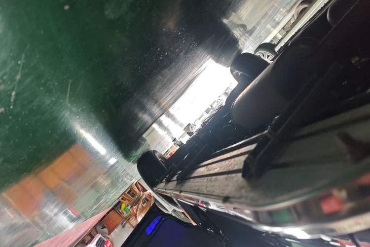 Used FORTHING Lingzhi 2023 M5L 1.6L Base Model 7 Seats Right Side Sill