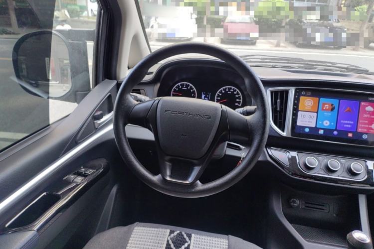 Used FORTHING Lingzhi 2023 M5L 1.6L Base Model 5 Seats Steering Wheel