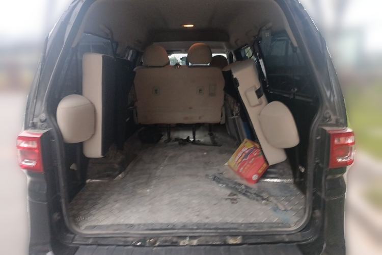 Used FORTHING Lingzhi 2023 M5L 1.6L Base Model 5 Seats Trunk
