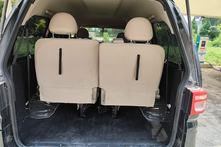 Used FORTHING Lingzhi 2023 M5 1.6L Utility Model 7 Seats Trunk