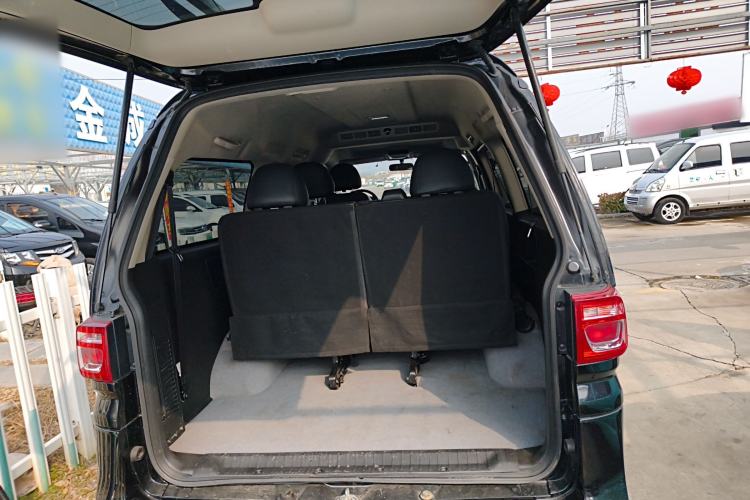 Used FORTHING Lingzhi 2023 M5L 1.6L Luxury 7-Seater Trunk