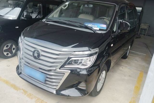 Used FORTHING Lingzhi 2023 M5 1.6L Practical Model 5 Seats