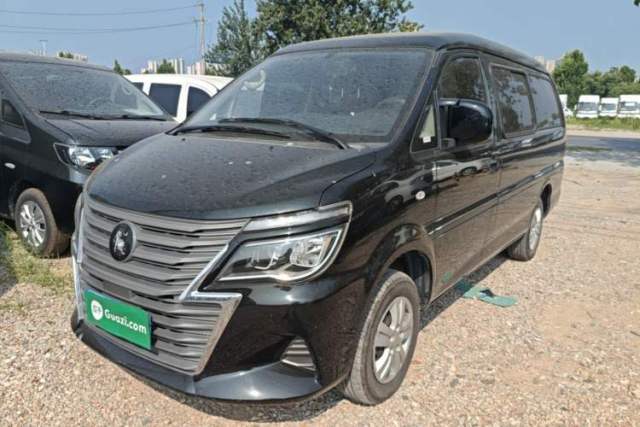 Used FORTHING Lingzhi 2023 M5L 1.6L Comfort 9-Seater