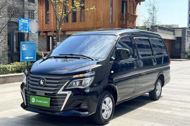 Used FORTHING Lingzhi 2023 M5L 1.6L Base Model 7 Seats