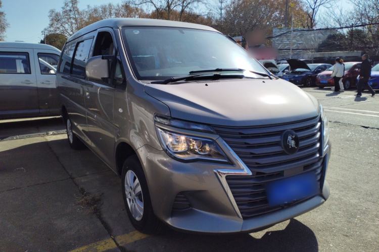Used FORTHING Lingzhi 2023 M5L 1.6L Base Model 7 Seats Front Right 45 Deg