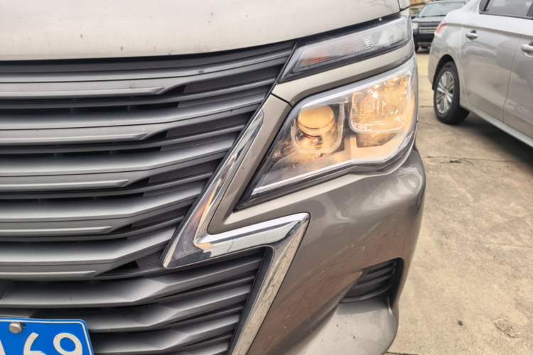 Used FORTHING Lingzhi 2023 M5L 1.6L Comfort Edition 7-Seater Left Front Headlight