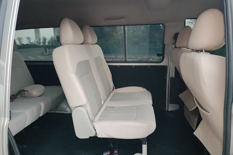 Used FORTHING Lingzhi 2023 M5L 1.6L Base Model 7 Seats Left Rear Seat