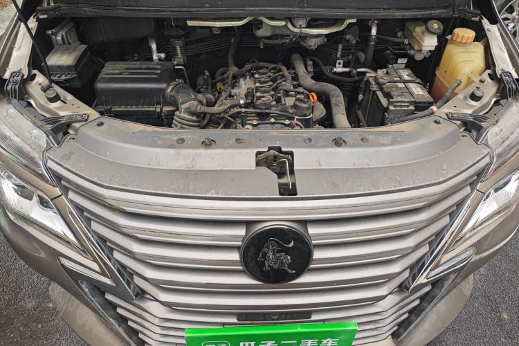 Used FORTHING Lingzhi 2023 M5L 1.6L Luxury 7-Seater Engine Bay