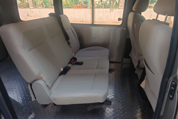 Used FORTHING Lingzhi 2023 M5 1.6L Practical Model 5 Seats Left Rear Seat