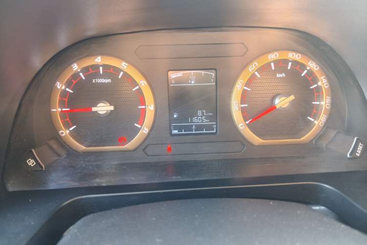 Used FORTHING Lingzhi 2023 M5L 1.6L Comfort 9-Seater Odometer Close Up
