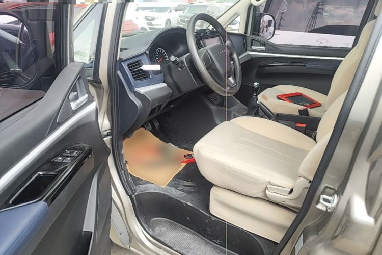 Used FORTHING Lingzhi 2023 M5L 1.6L Base Model 7 Seats Driver Seat