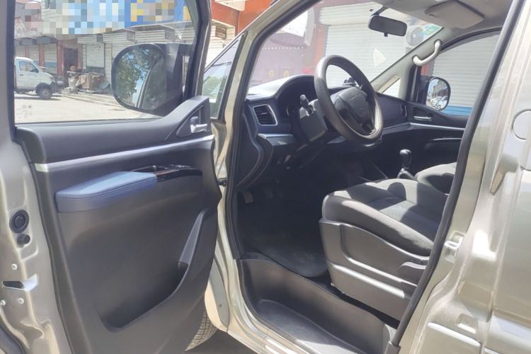 Used FORTHING Lingzhi 2023 M5 1.6L Comfort Edition 7-Seater Driver Seat