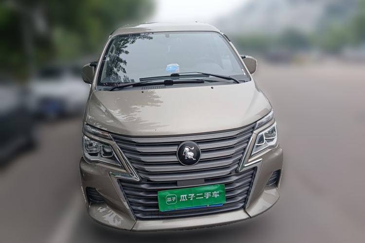 Used FORTHING Lingzhi 2023 M5L 1.6L Comfort 9-Seater Exterior 1