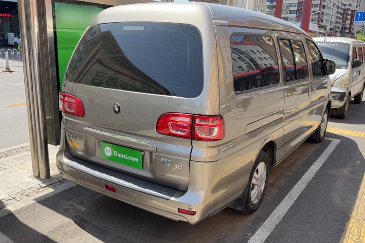 Used FORTHING Lingzhi 2023 M5L 1.6L Base Model 7 Seats Exterior 1