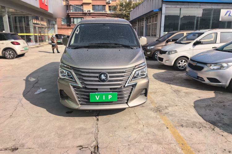 Used FORTHING Lingzhi 2023 M5L 1.6L Comfort 9-Seater Exterior 1