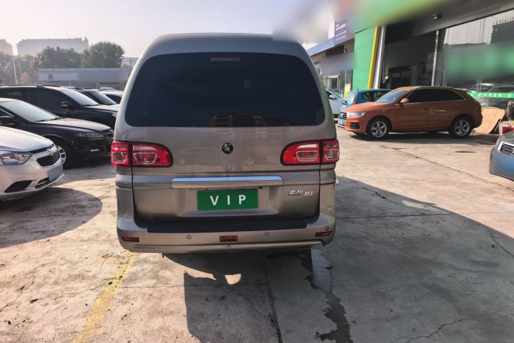 Used FORTHING Lingzhi 2023 M5L 1.6L Comfort 9-Seater Exterior 4