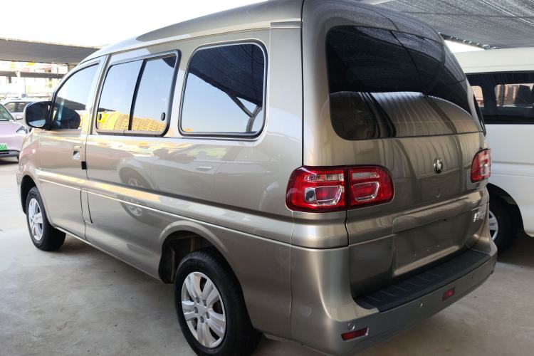 Used FORTHING Lingzhi 2023 M5 1.6L Practical Model 5 Seats Exterior 5