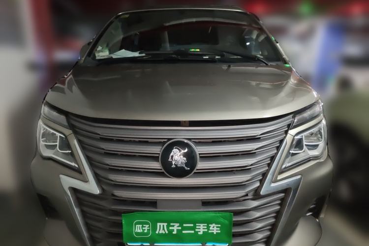 Used FORTHING Lingzhi 2023 M5 1.6L Comfort Edition 7-Seater Front