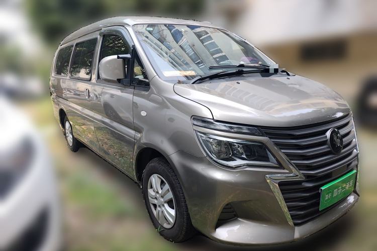 Used FORTHING Lingzhi 2023 M5L 1.6L Base Model 7 Seats Front Right 45 Deg