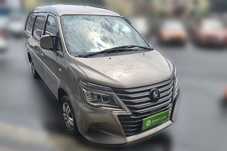 Used FORTHING Lingzhi 2023 M5L 1.6L Base Model 7 Seats Front Right 45 Deg