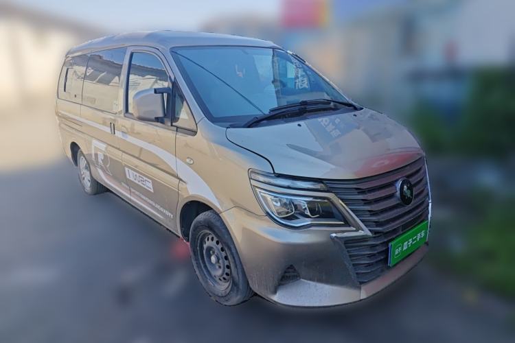 Used FORTHING Lingzhi 2023 M5L 1.6L Base Model 7 Seats Front Right 45 Deg