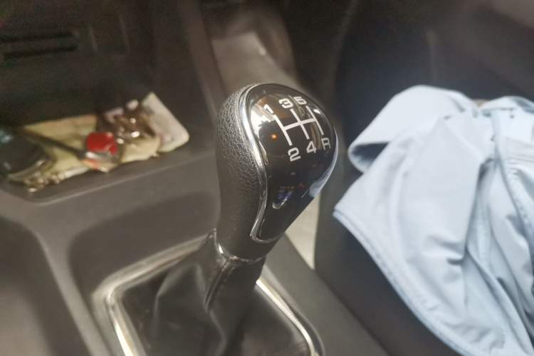 Used FORTHING Lingzhi 2023 M5L 1.6L Comfort Edition 7-Seater Gear Lever