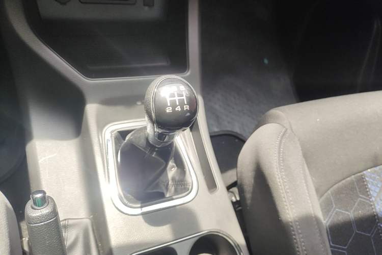 Used FORTHING Lingzhi 2023 M5 1.6L Comfort Edition 7-Seater Gear Lever