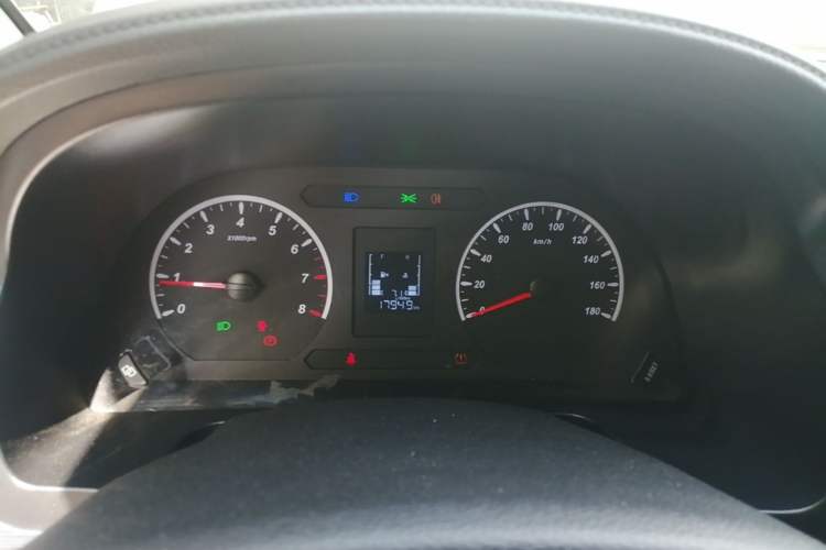Used FORTHING Lingzhi 2023 M5L 1.6L Base Model 7 Seats Instrument Cluster