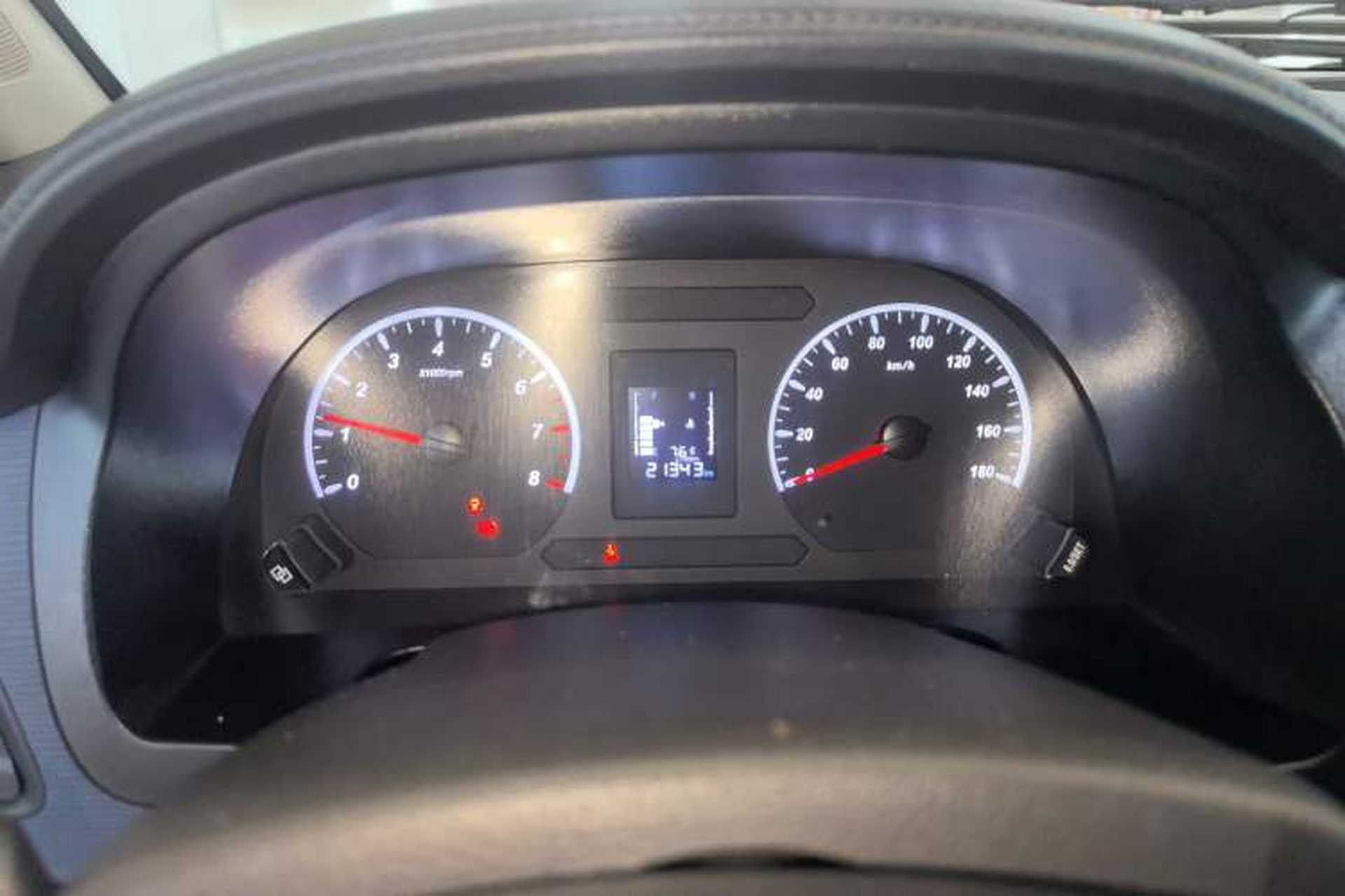 Used FORTHING Lingzhi 2023 M5L 1.6L Base Model 7 Seats Instrument Cluster