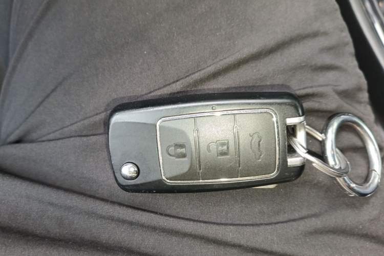 Used FORTHING Lingzhi 2023 M5L 1.6L Comfort 9-Seater Interior 1