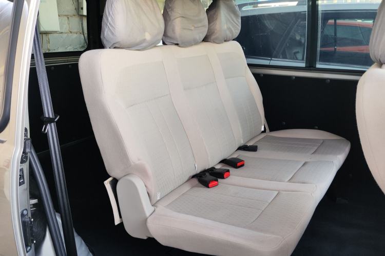 Used FORTHING Lingzhi 2023 M5 1.6L Practical Model 5 Seats Interior 2