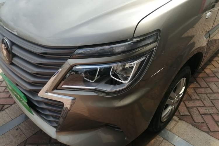 Used FORTHING Lingzhi 2023 M5L 1.6L Base Model 7 Seats Left Front Headlight