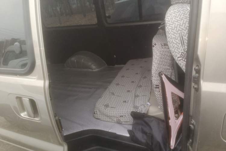 Used FORTHING Lingzhi 2023 M5L 1.6L Base Model 5 Seats Left Rear Seat