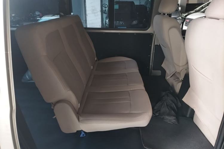 Used FORTHING Lingzhi 2023 M5 1.6L Practical Model 5 Seats Left Rear Seat