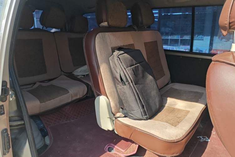 Used FORTHING Lingzhi 2023 M5L 1.6L Base Model 7 Seats Left Rear Seat
