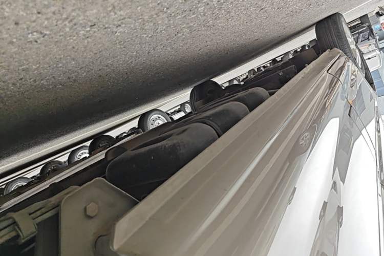 Used FORTHING Lingzhi 2023 M5L 1.6L Comfort Edition 7-Seater Left Side Sill