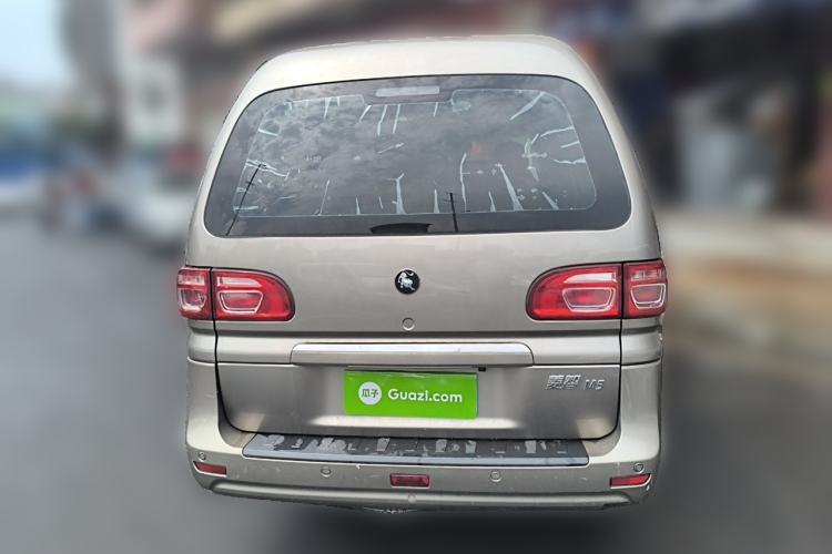 Used FORTHING Lingzhi 2023 M5L 1.6L Base Model 7 Seats Rear