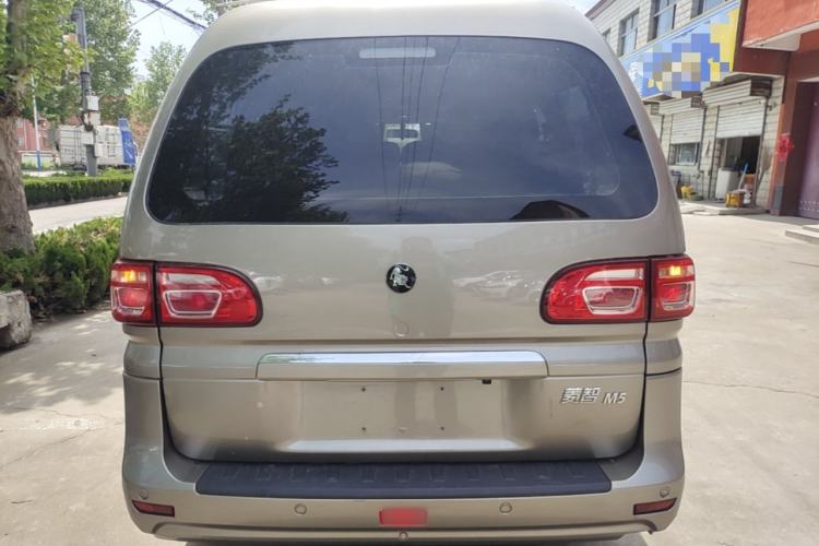 Used FORTHING Lingzhi 2023 M5 1.6L Comfort Edition 7-Seater Rear