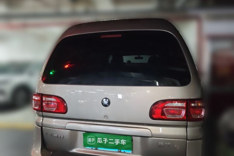 Used FORTHING Lingzhi 2023 M5 1.6L Comfort Edition 7-Seater Rear