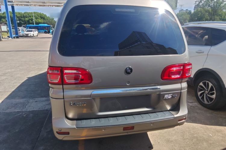 Used FORTHING Lingzhi 2023 M5L 1.6L Base Model 7 Seats Rear
