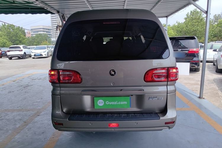 Used FORTHING Lingzhi 2023 M5L 1.6L Base Model 7 Seats Rear